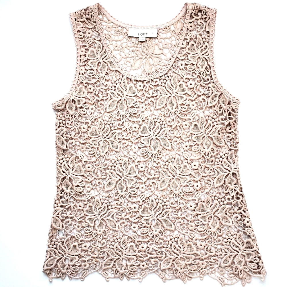 Nwot Loft Tan Floral Lace Rounded Neckline Sleeveless top